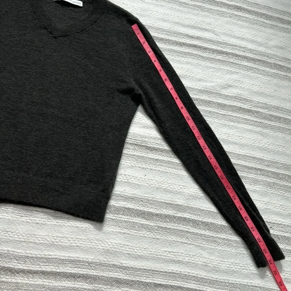 Zara Women S Wool Alpaca Blend V Neck Sweater Charcoal Gray Long Sleeve